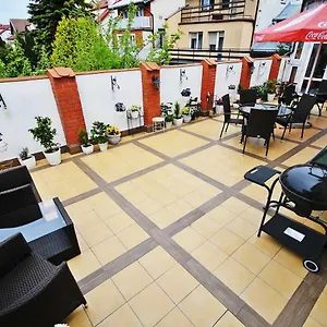 2* Bed & Breakfast Dworek Familijny